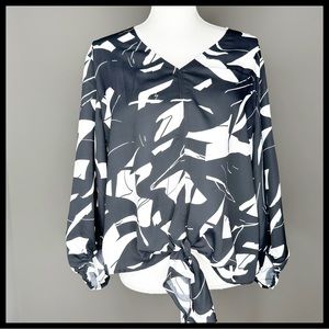NWT Vince Camuto Black & White Long Sleeve Blouse with Tied Front